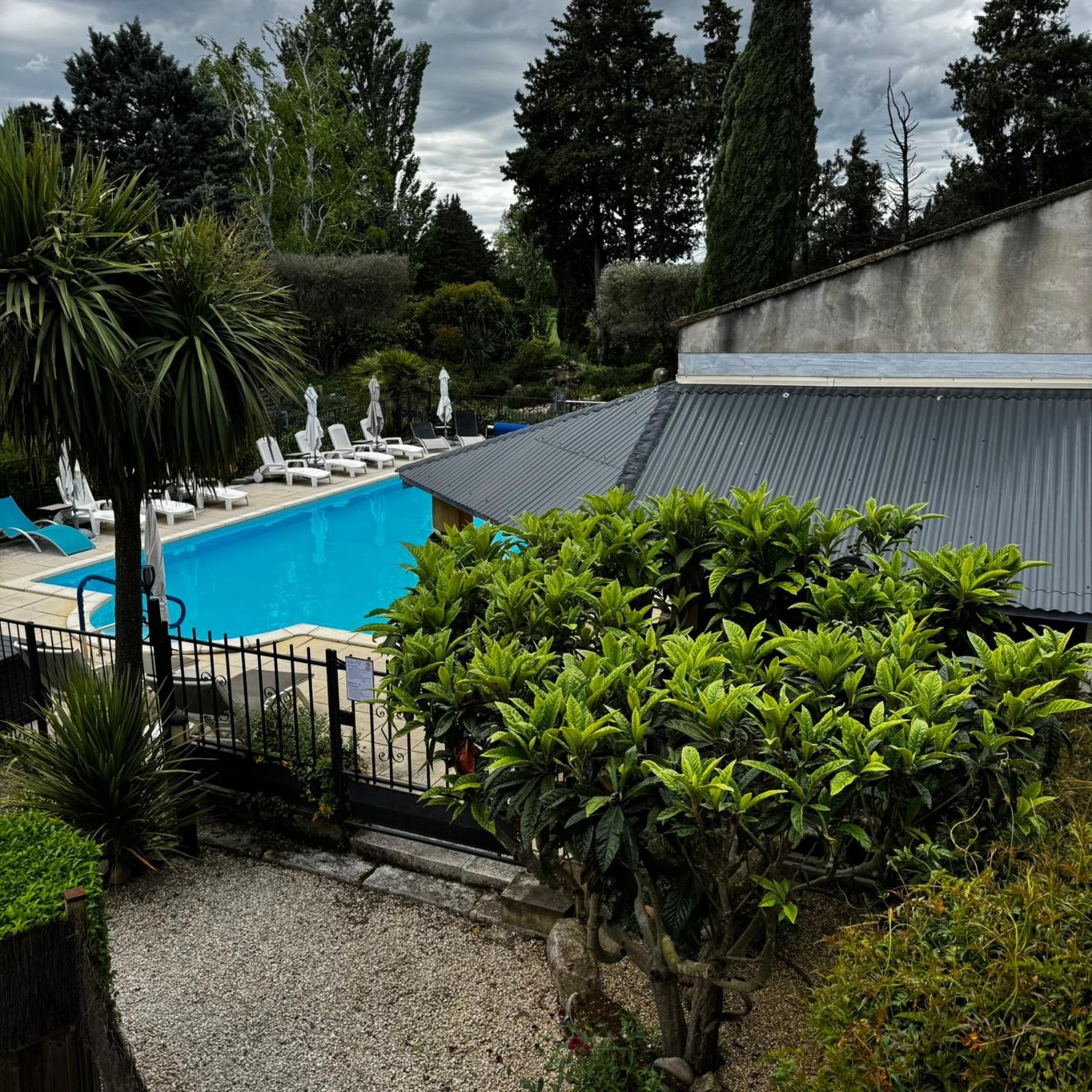 Mas Saint Antoine Apartment Rognonas Exterior photo