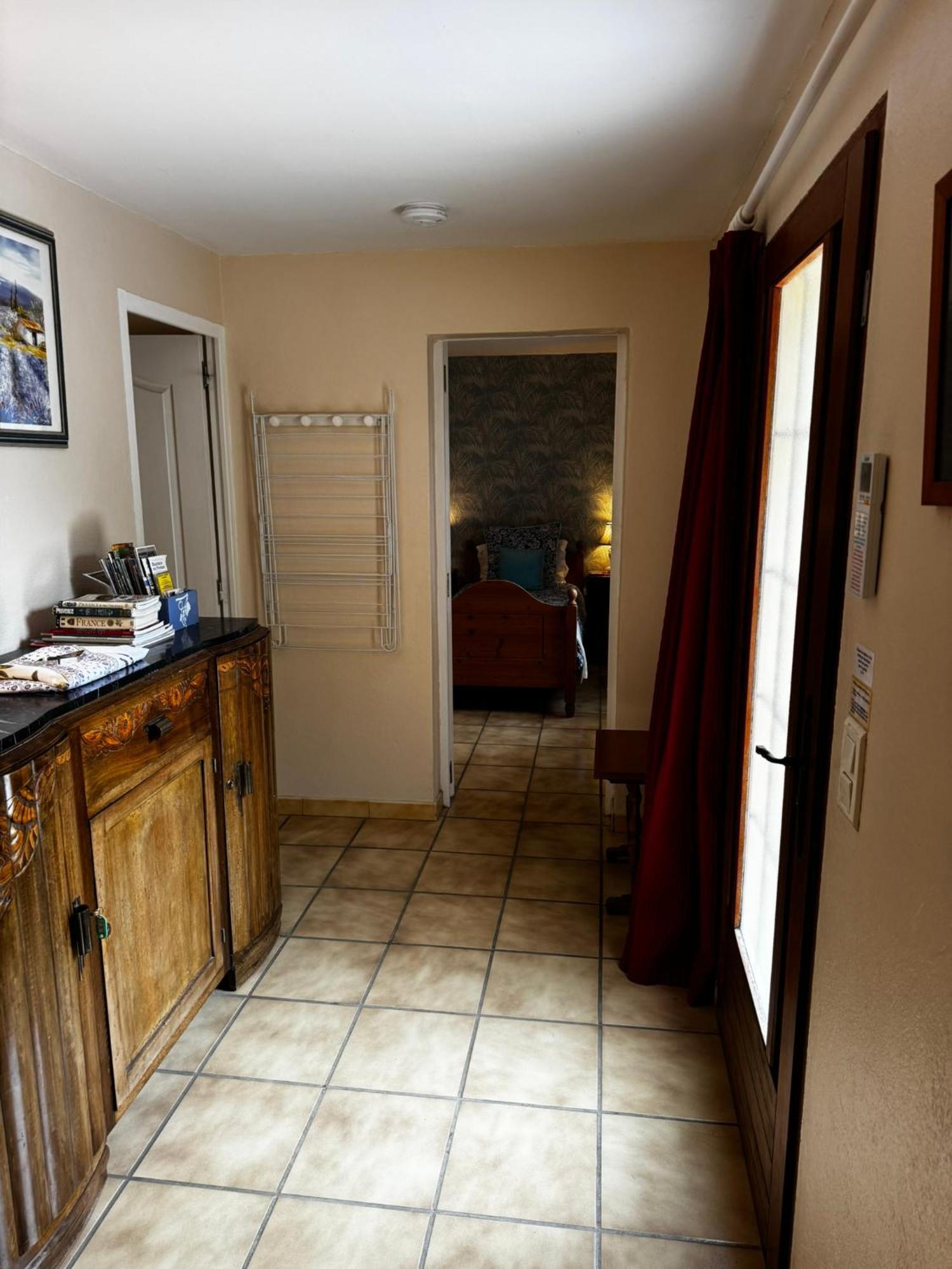 Mas Saint Antoine Apartment Rognonas Exterior photo